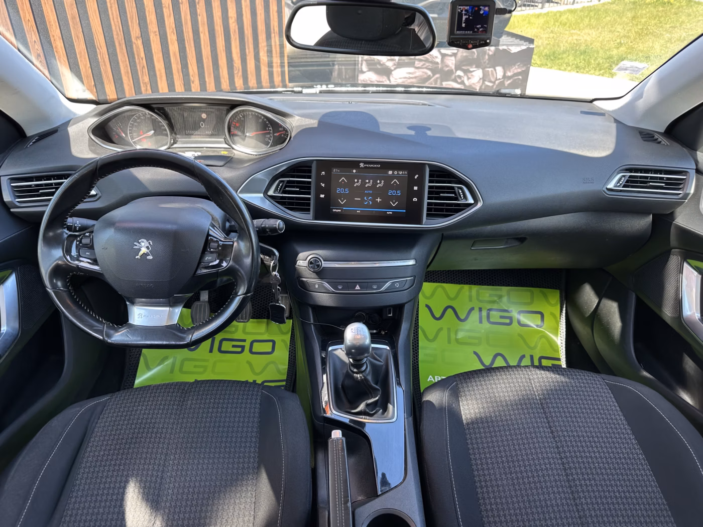 Peugeot 308 фото 8