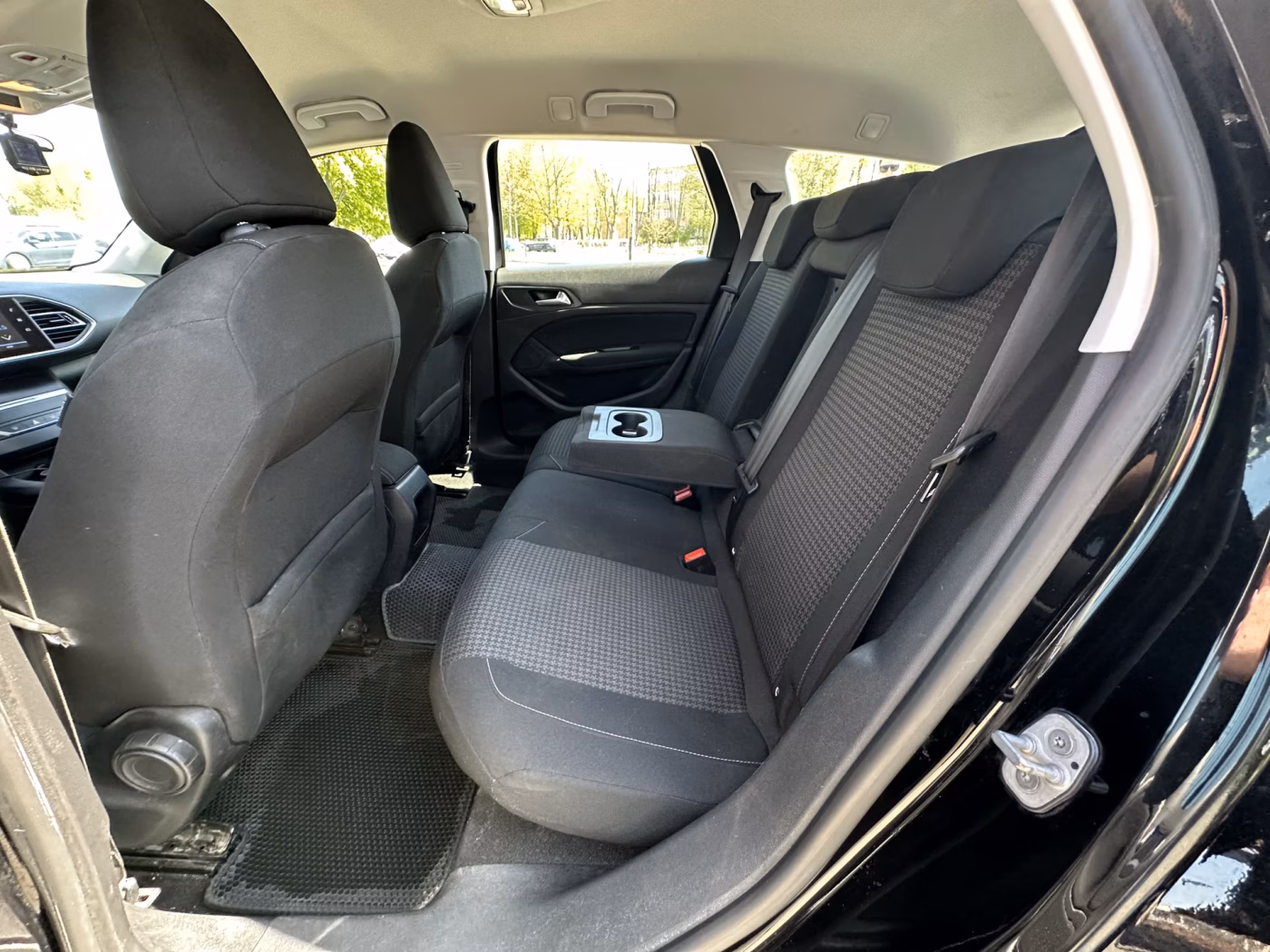 Peugeot 308 фото 12