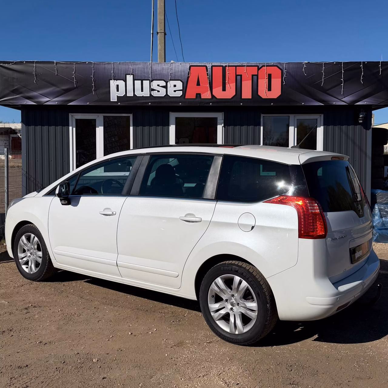 Peugeot 5008 фото 5