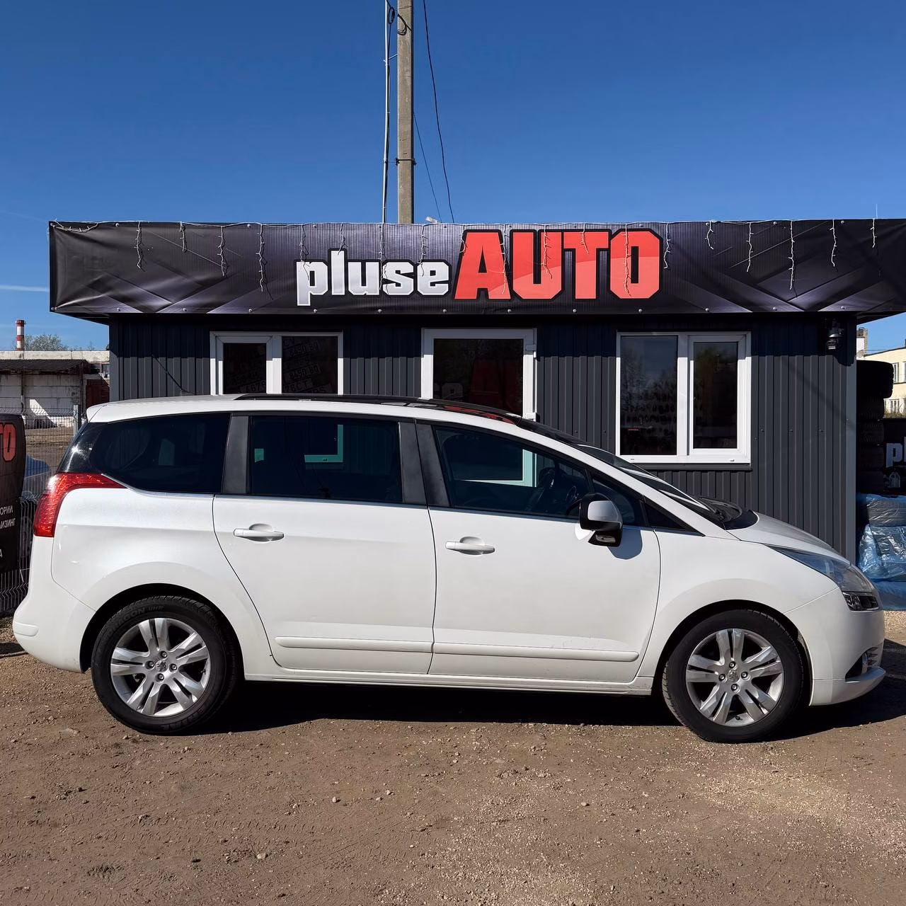 Peugeot 5008 фото 7