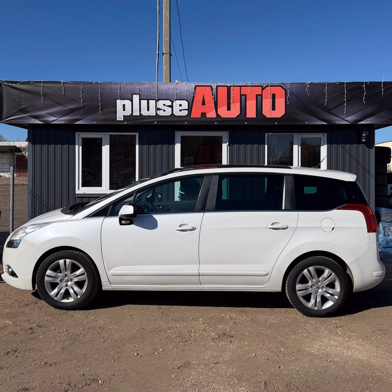 Peugeot 5008 фото 8