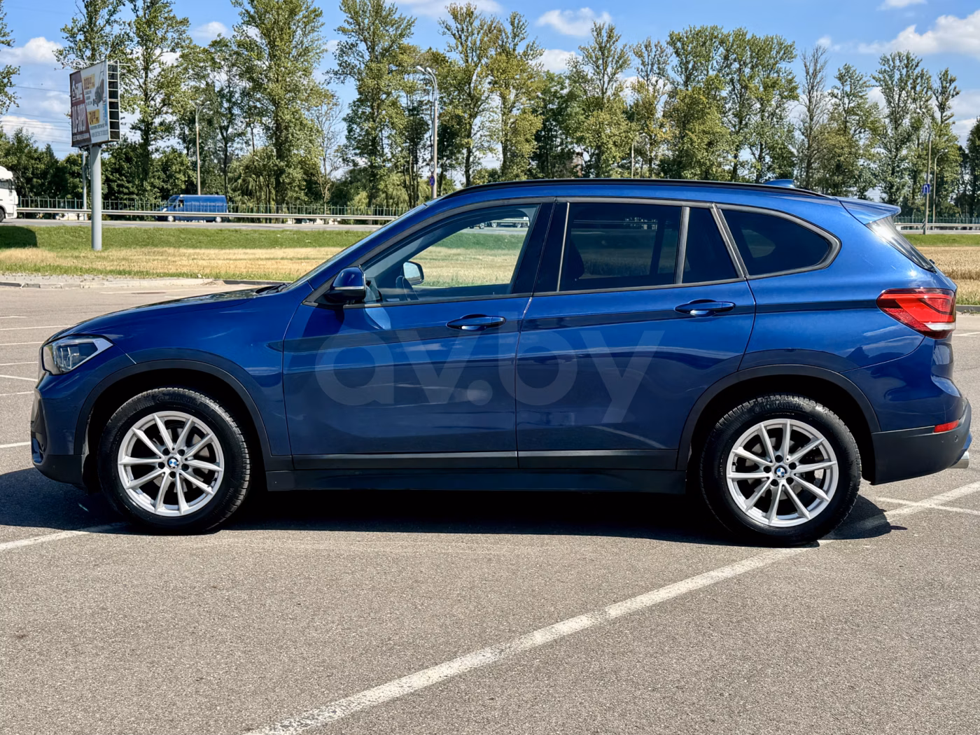 BMW X1 фото 8