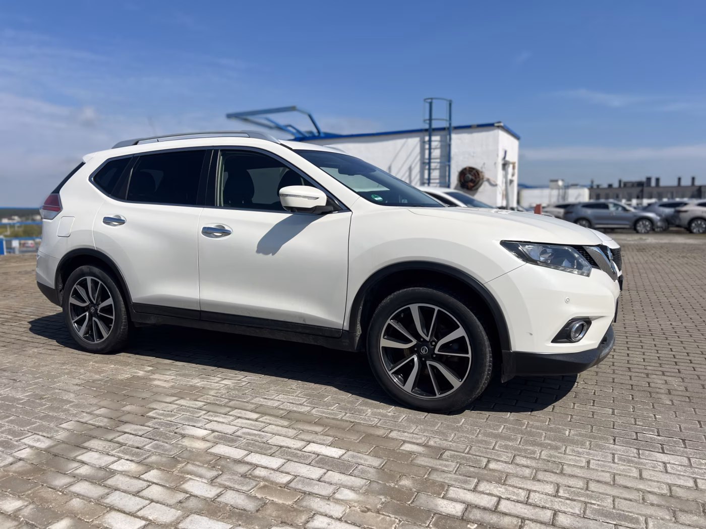 Nissan X-Trail фото 2
