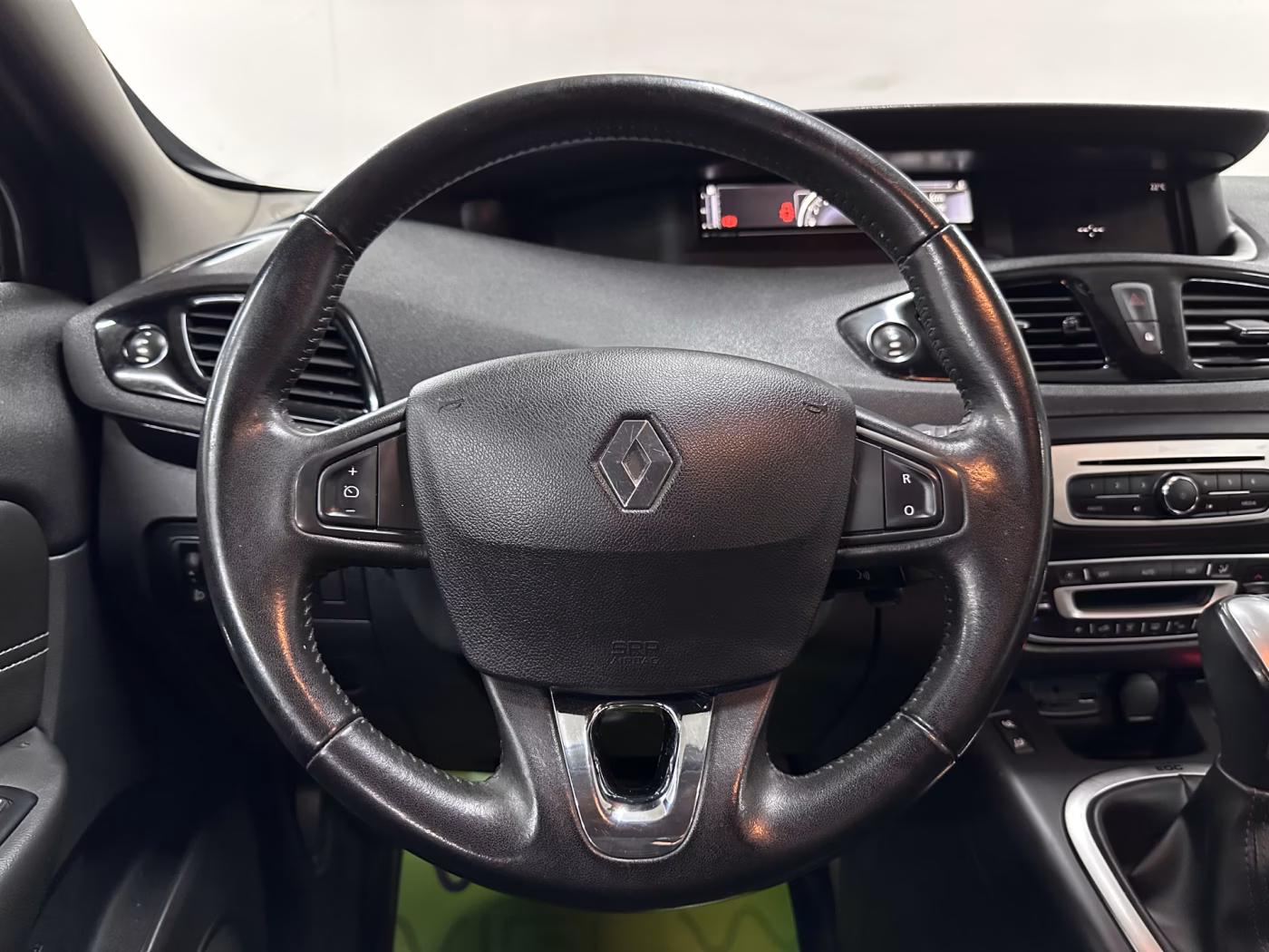 Renault Scenic фото 10