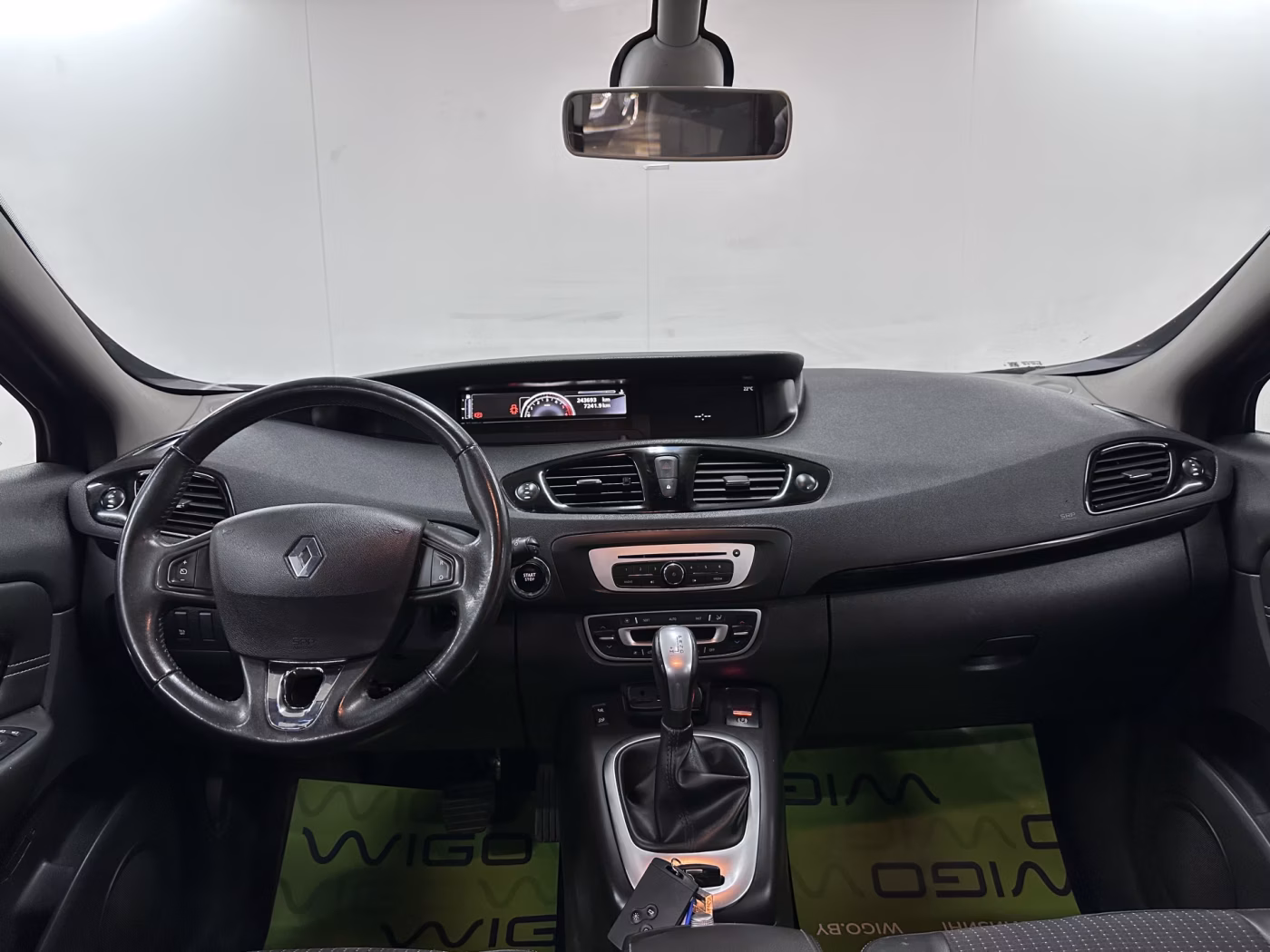Renault Scenic фото 11