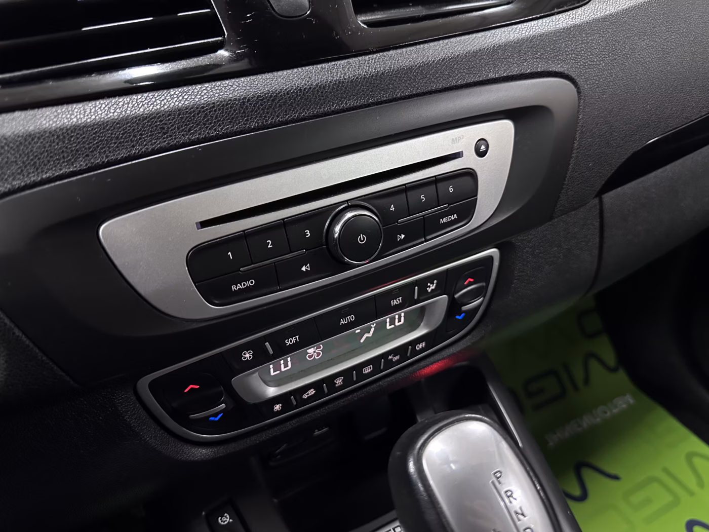 Renault Scenic фото 12