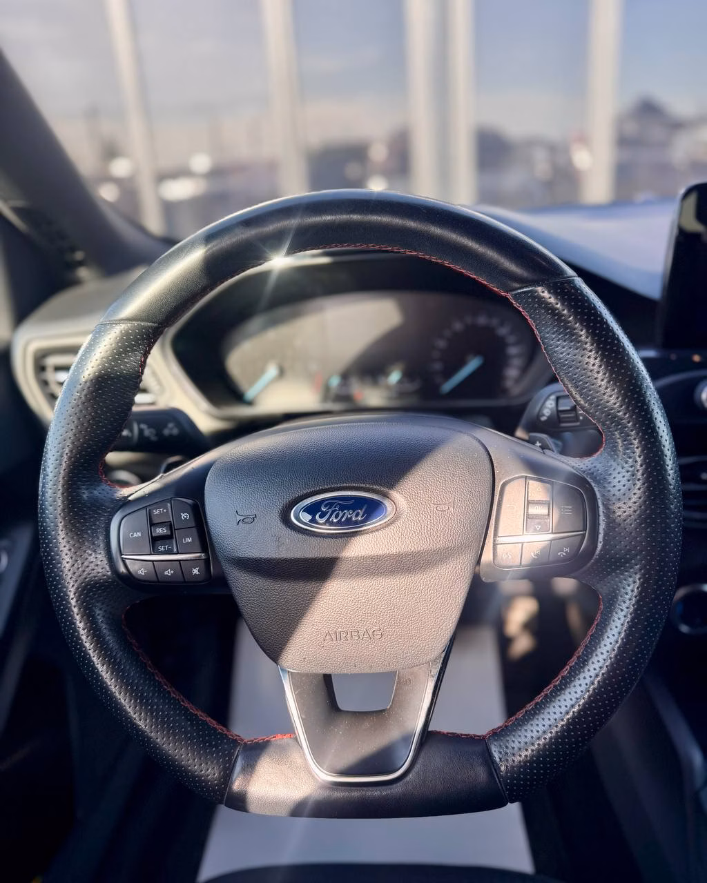 Ford Focus фото 14