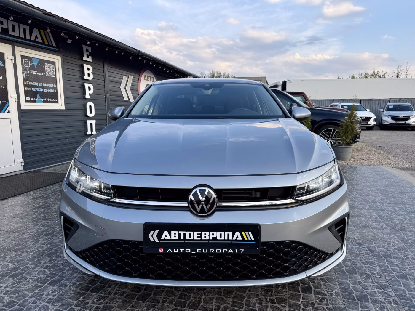 Volkswagen Jetta фото 2