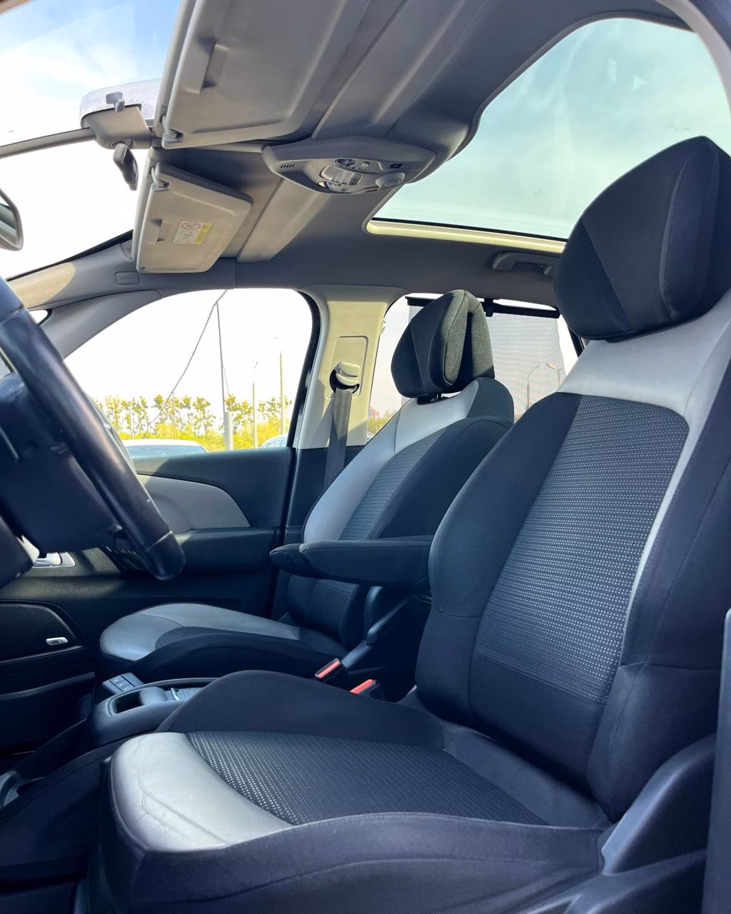 Citroen C4 Picasso фото 11