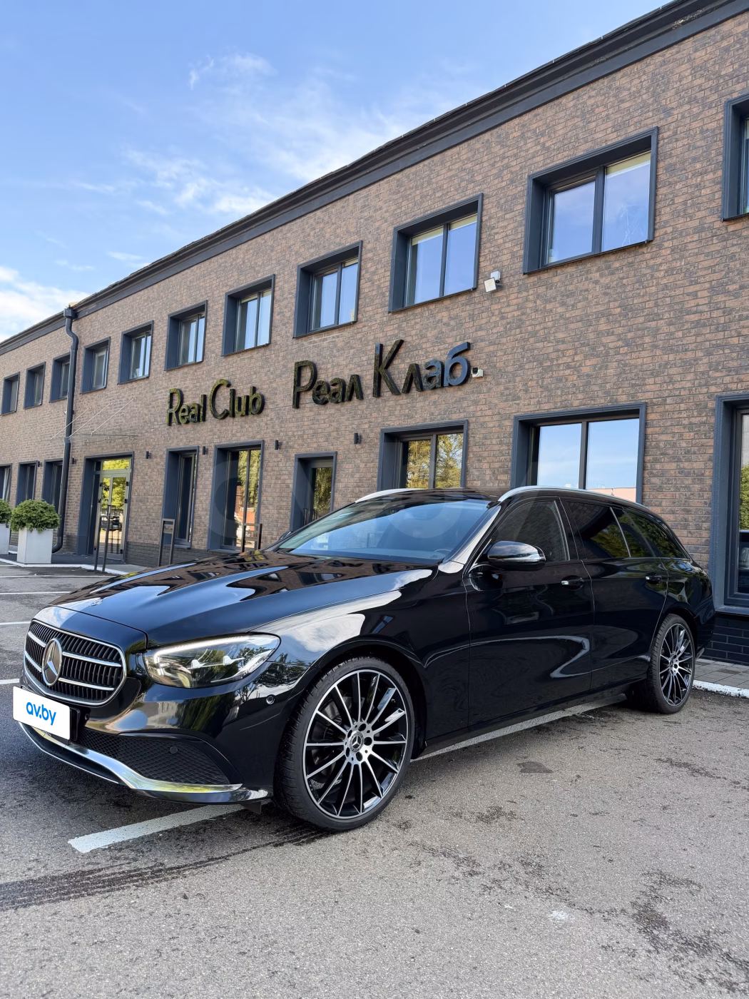 Mercedes-Benz E-Класс фото 3