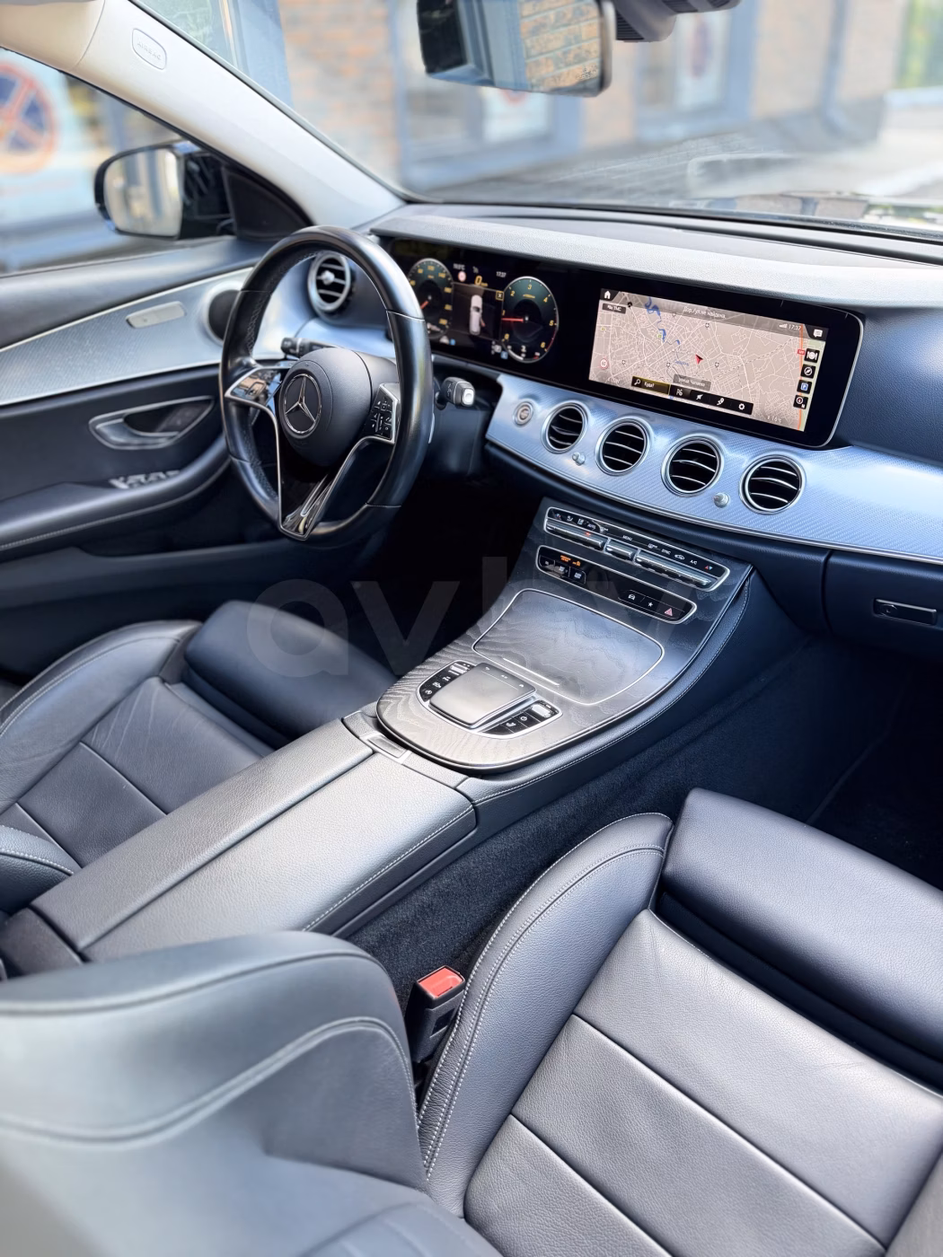 Mercedes-Benz E-Класс фото 10