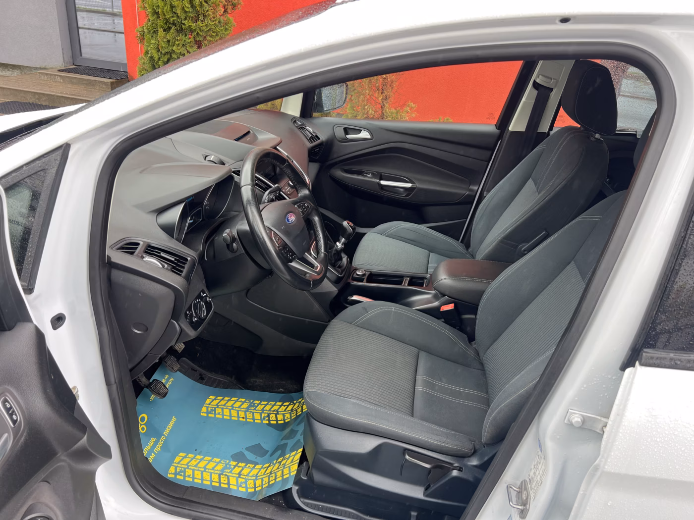 Ford C-MAX фото 14