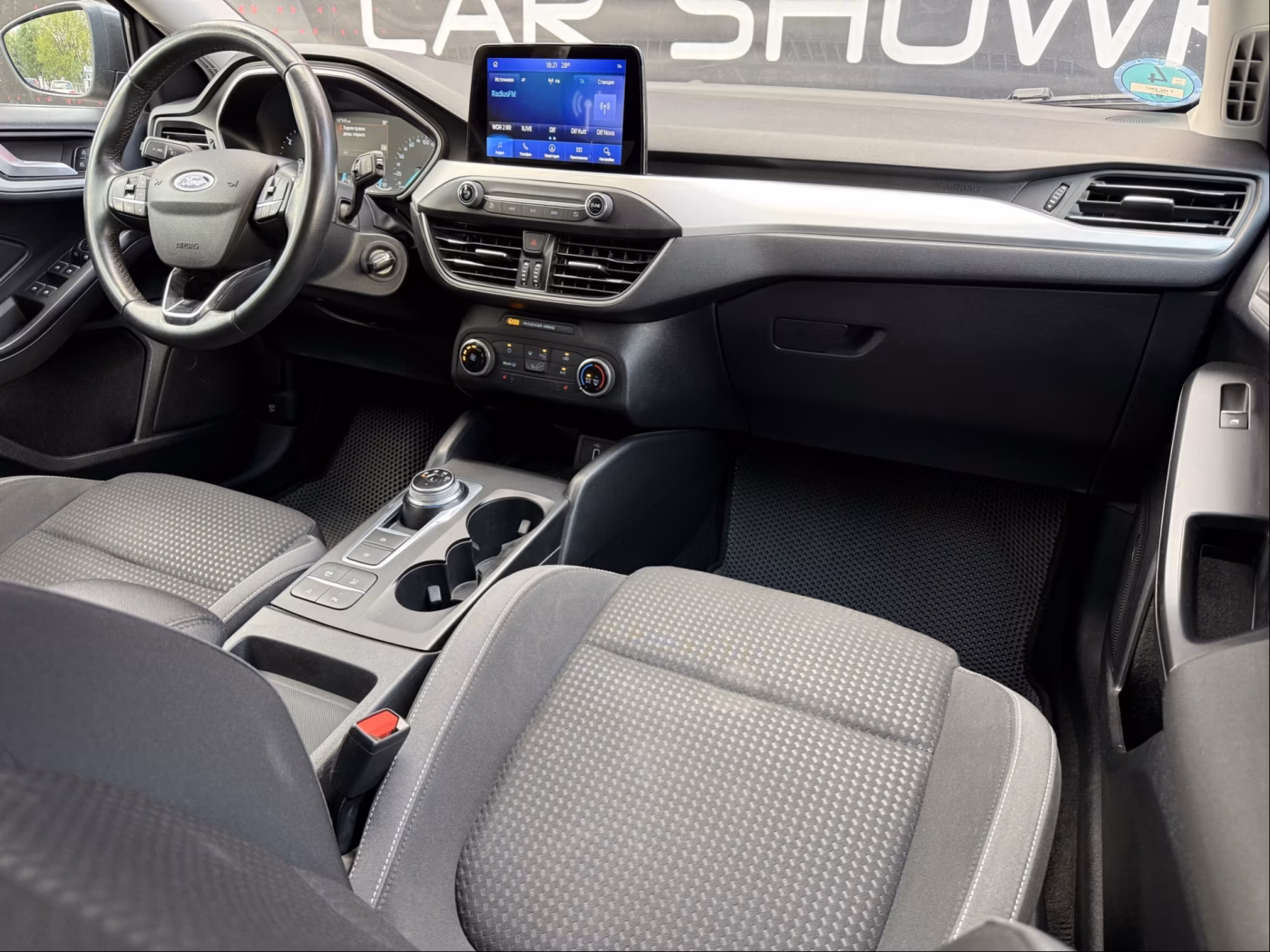 Ford Focus фото 7