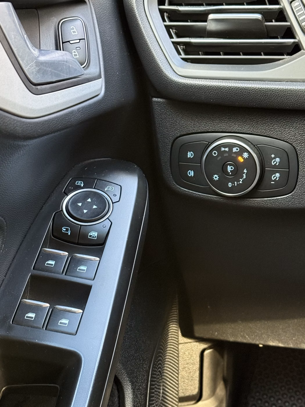 Ford Focus фото 15