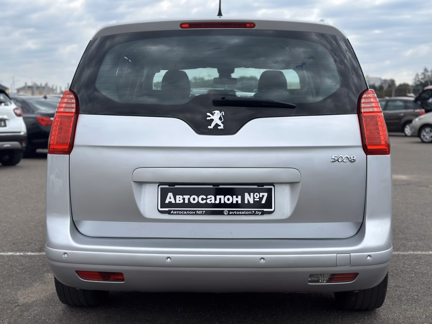 Peugeot 5008 фото 6
