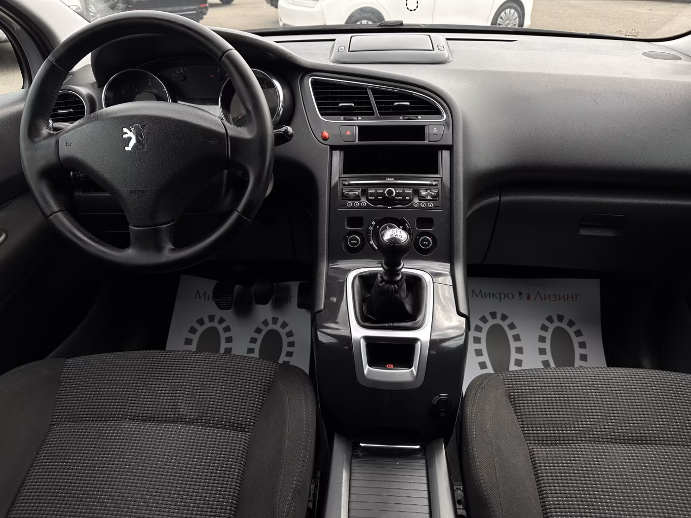 Peugeot 5008 фото 13