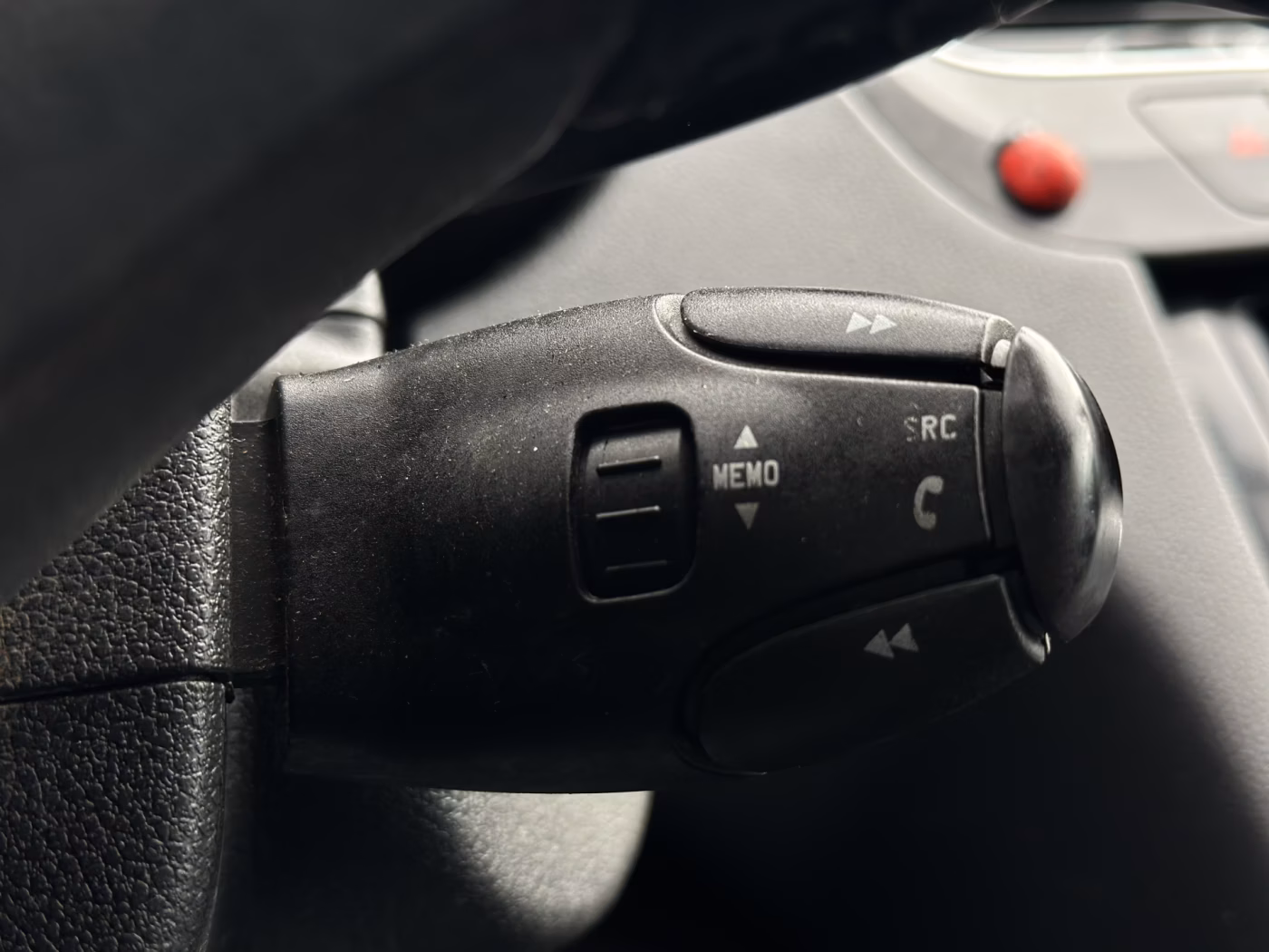 Peugeot 5008 фото 18