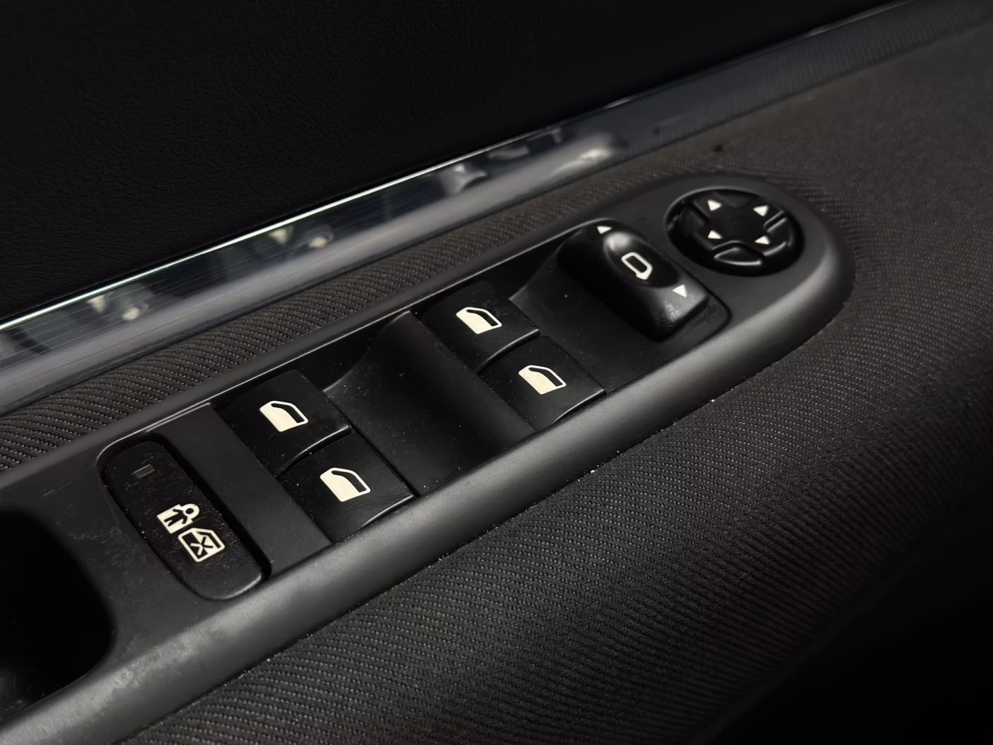 Peugeot 5008 фото 20