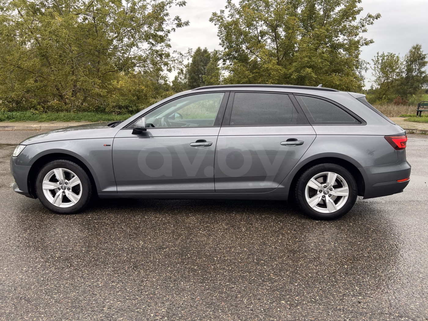 Audi A4 фото 11