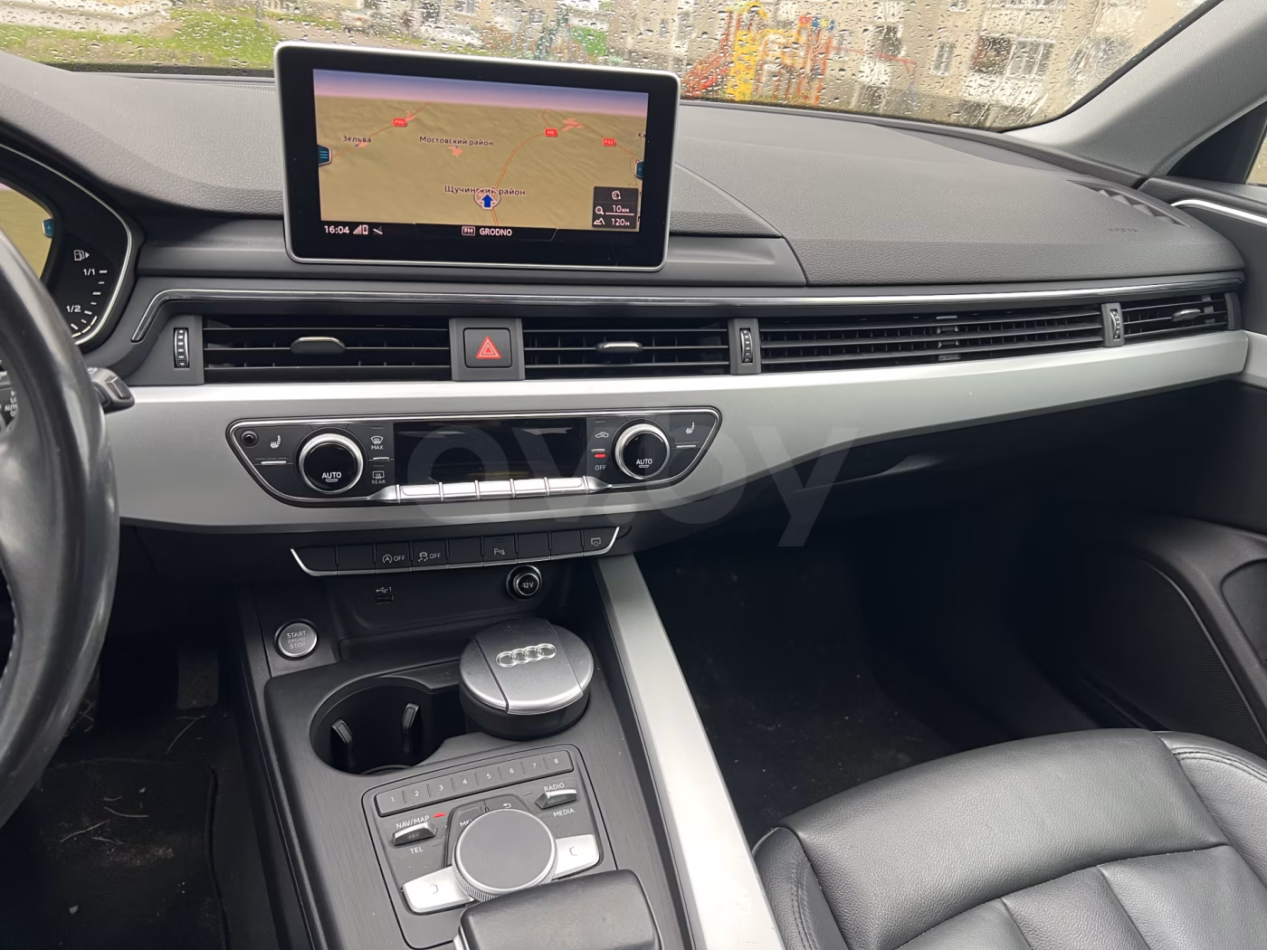 Audi A4 фото 14