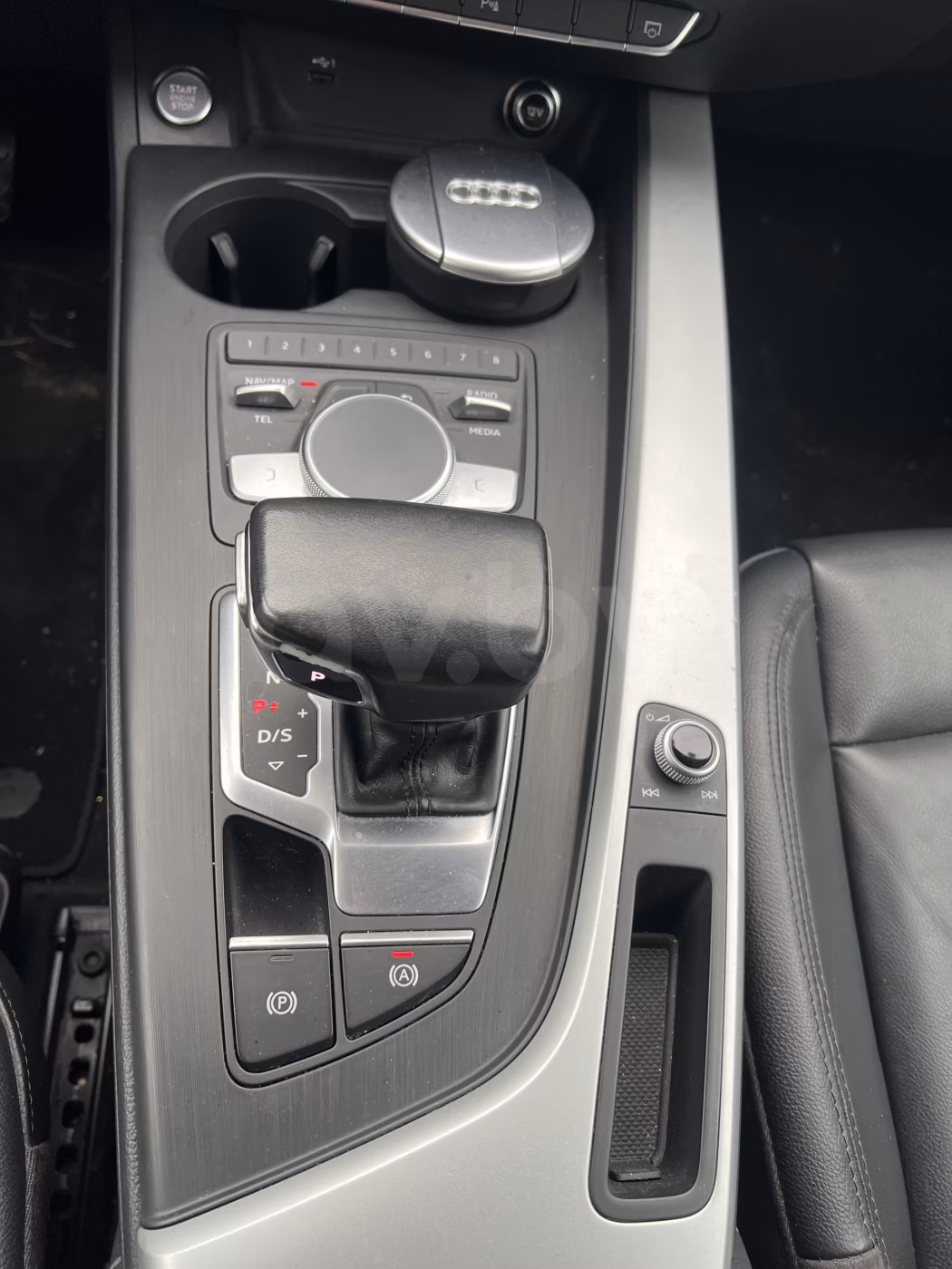 Audi A4 фото 15