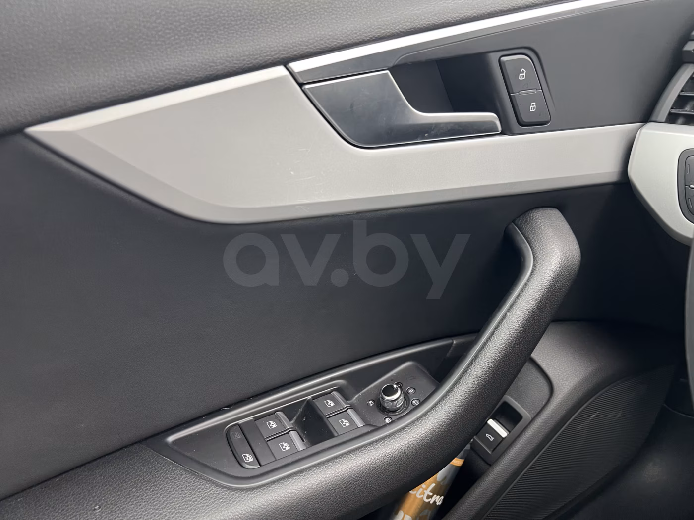 Audi A4 фото 16