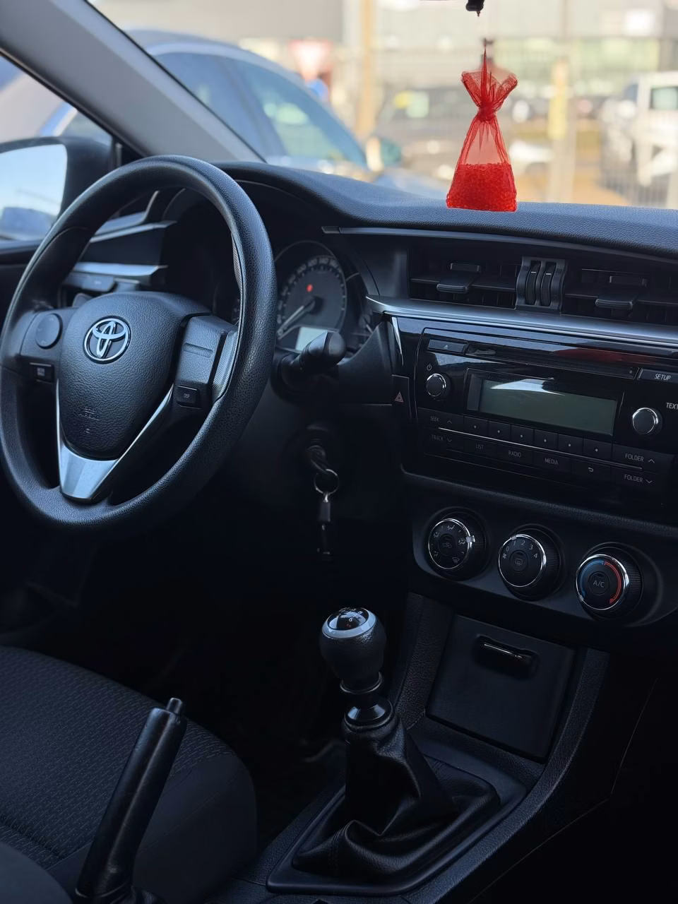 Toyota Corolla фото 10