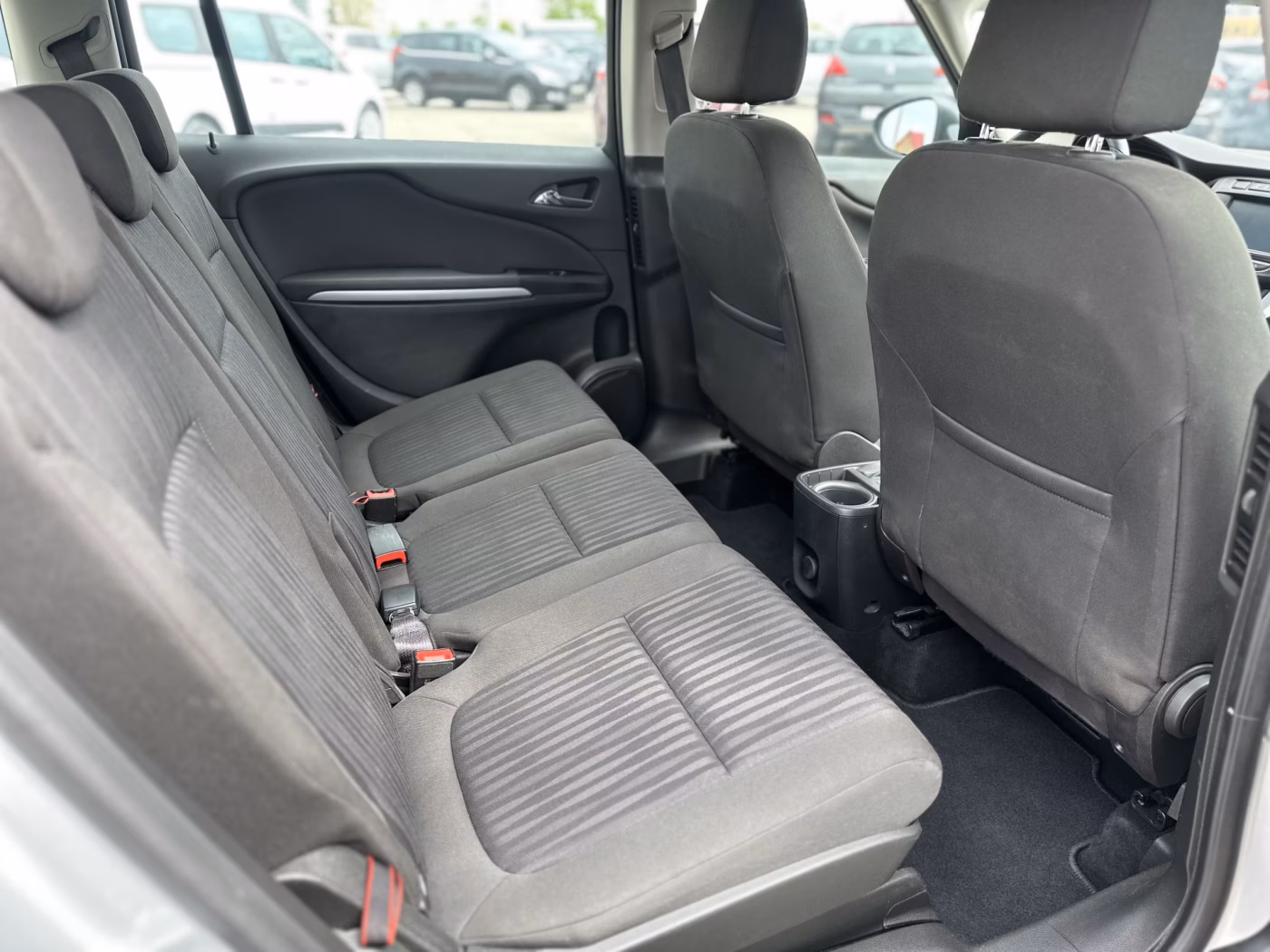 Opel Zafira фото 11