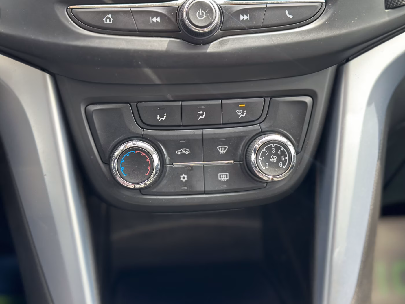 Opel Zafira фото 18