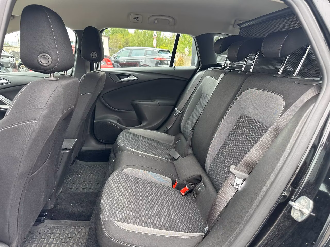Opel Astra фото 17
