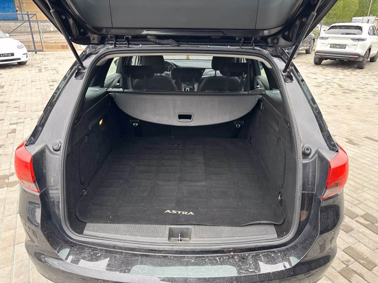 Opel Astra фото 18