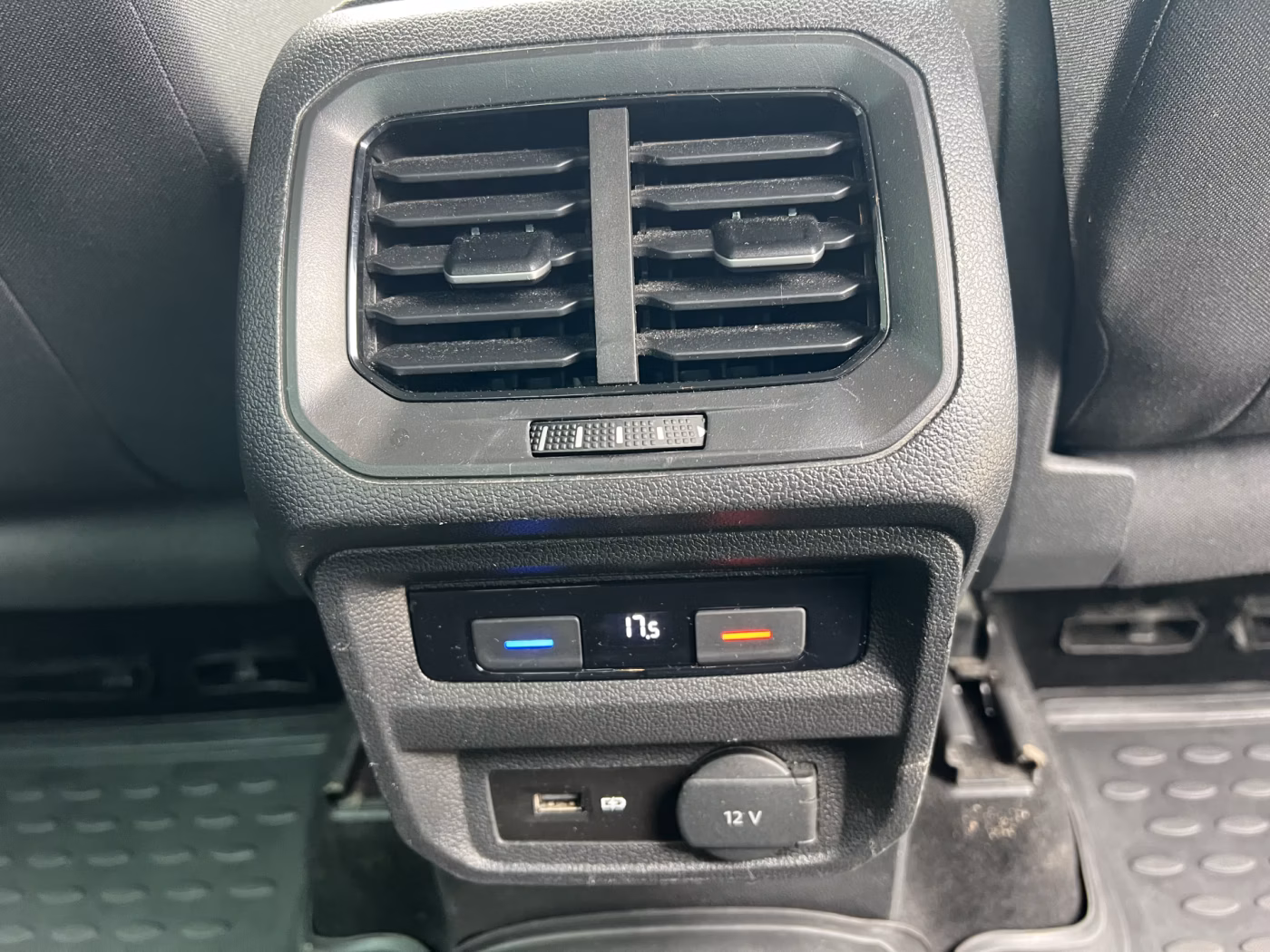 Volkswagen Tiguan фото 16