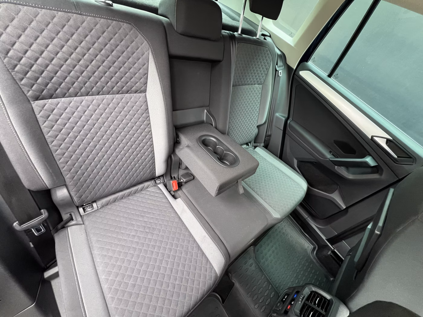 Volkswagen Tiguan фото 18