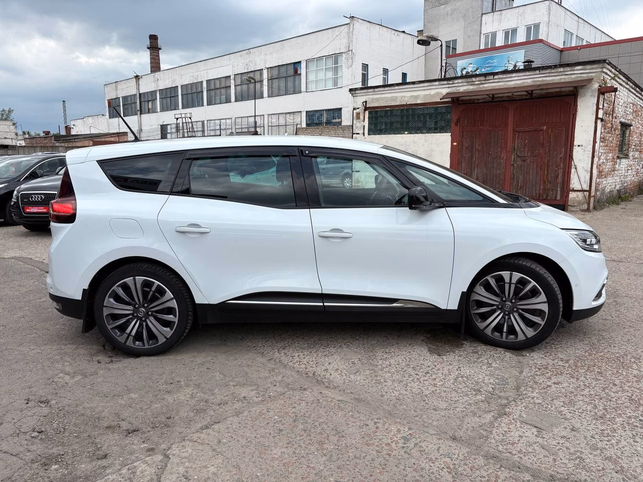 Renault Grand Scenic фото 4