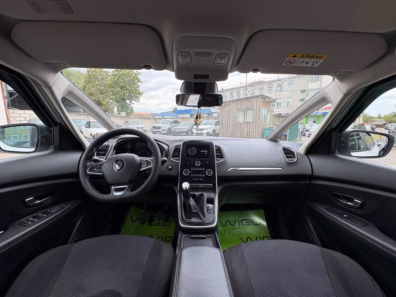Renault Grand Scenic фото 11
