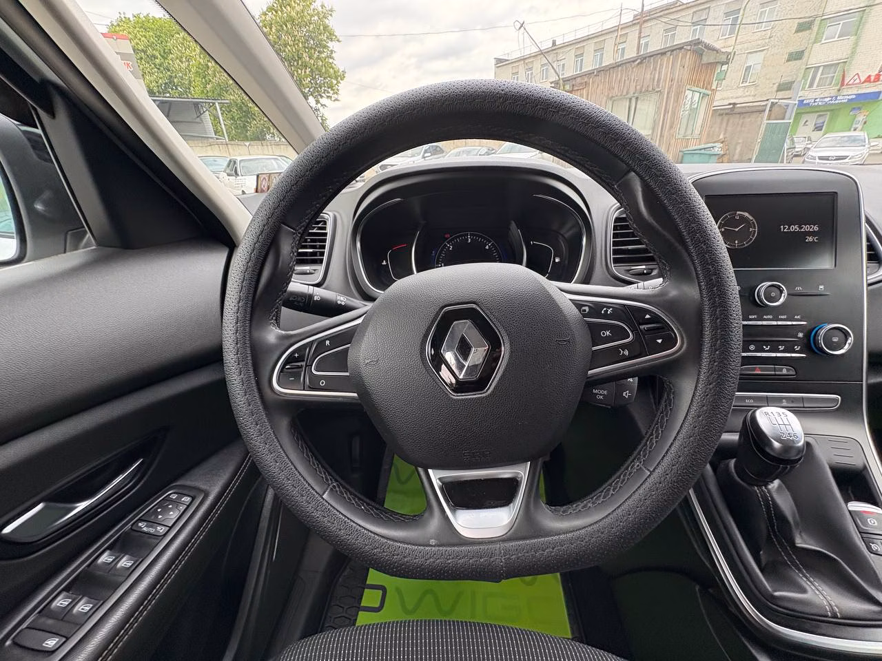 Renault Grand Scenic фото 12