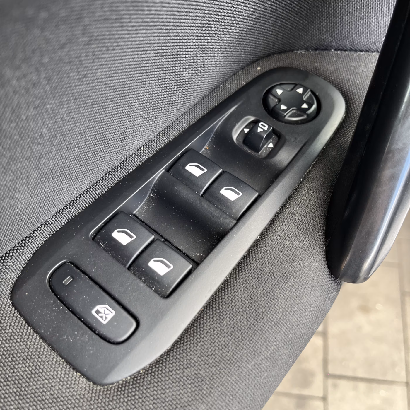 Peugeot 308 фото 10