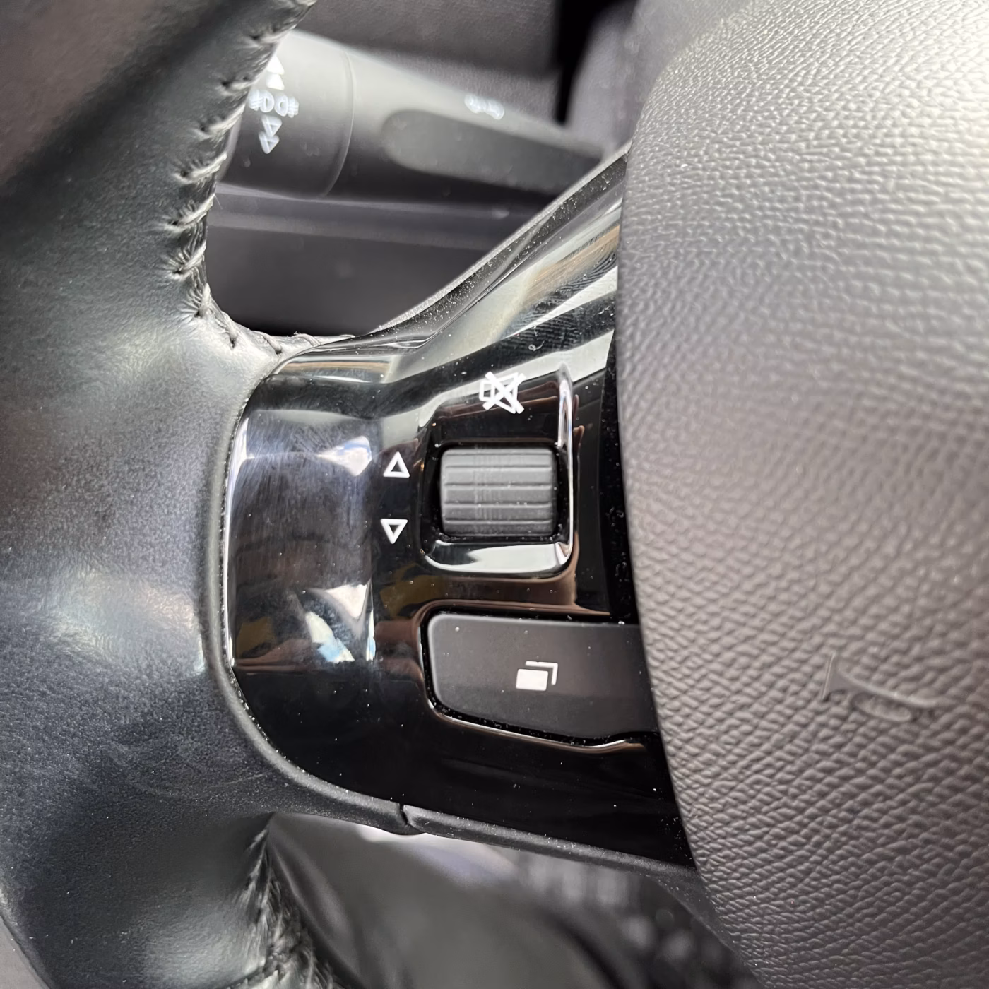 Peugeot 308 фото 13