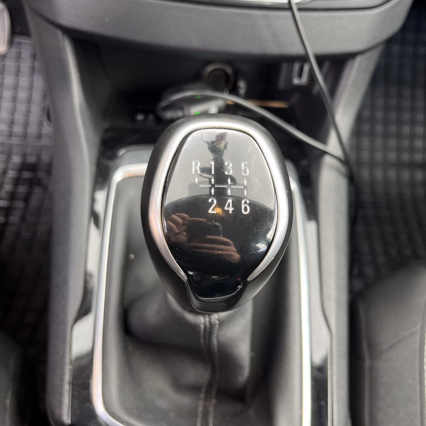 Peugeot 308 фото 14