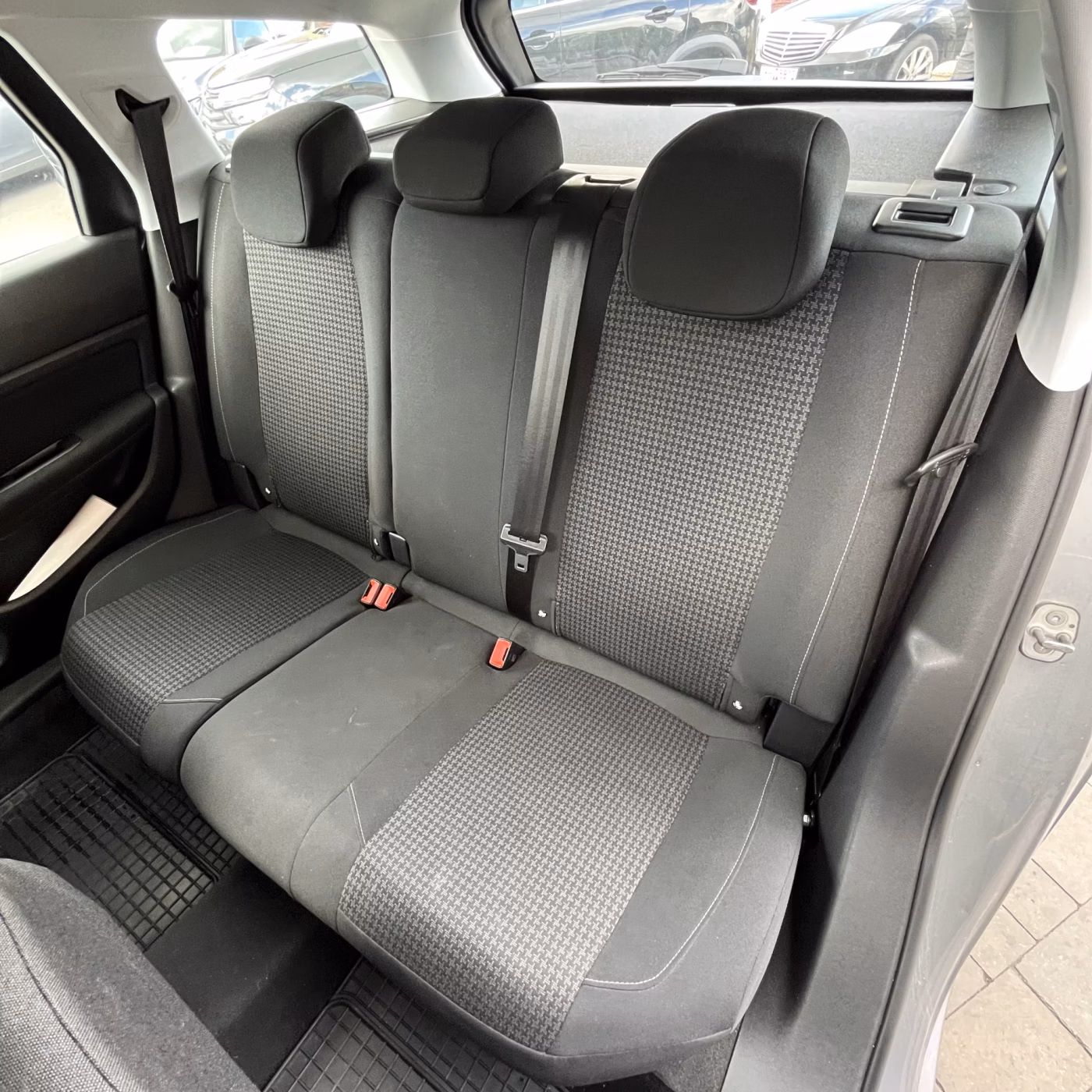 Peugeot 308 фото 18