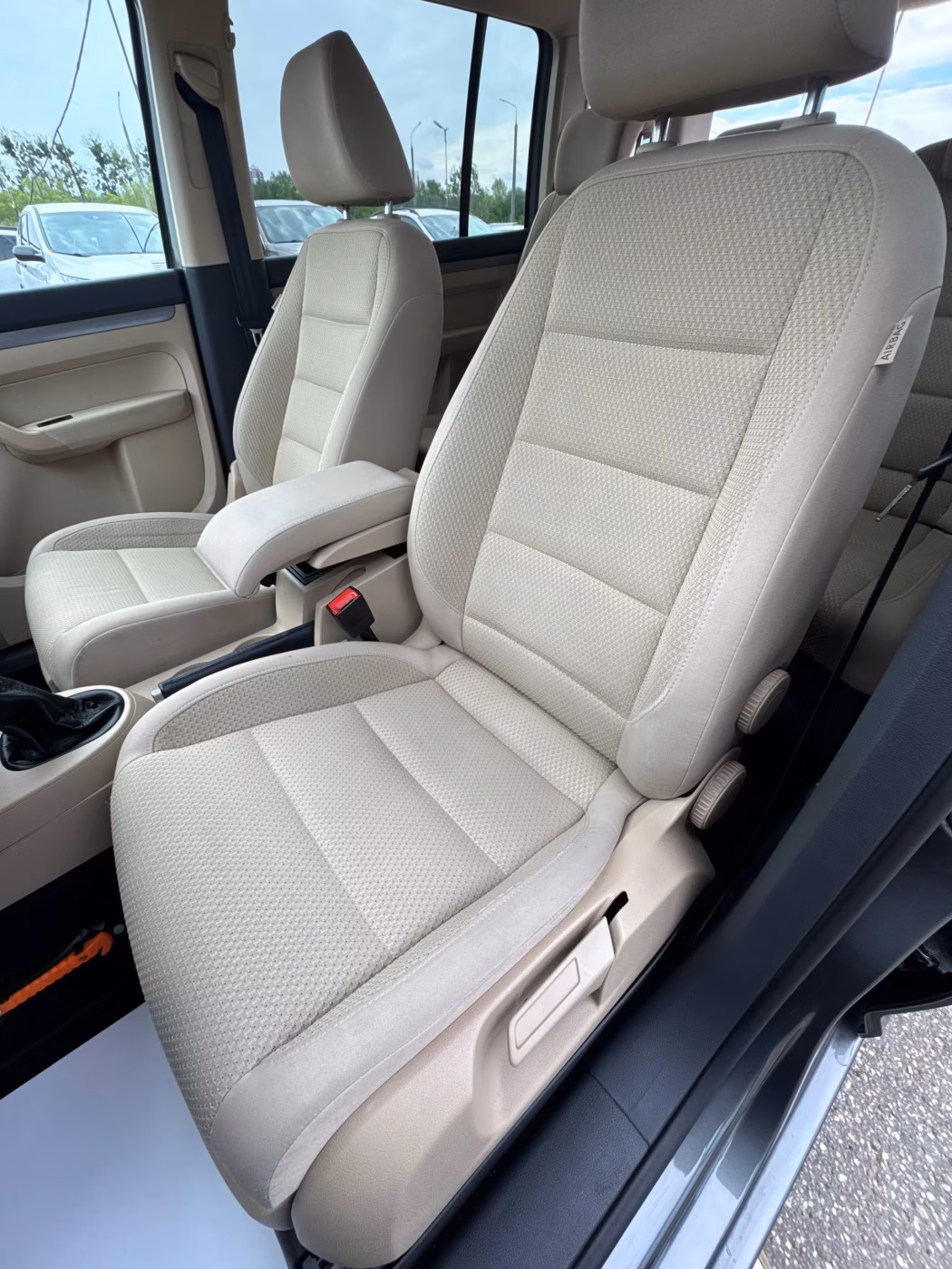 Volkswagen Touran фото 10
