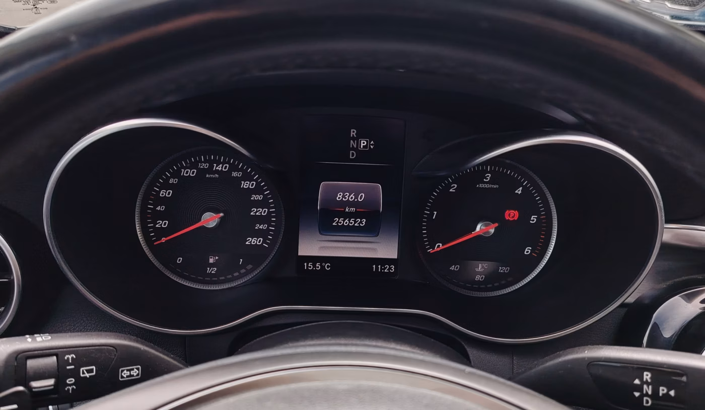 Mercedes-Benz C-Класс фото 16