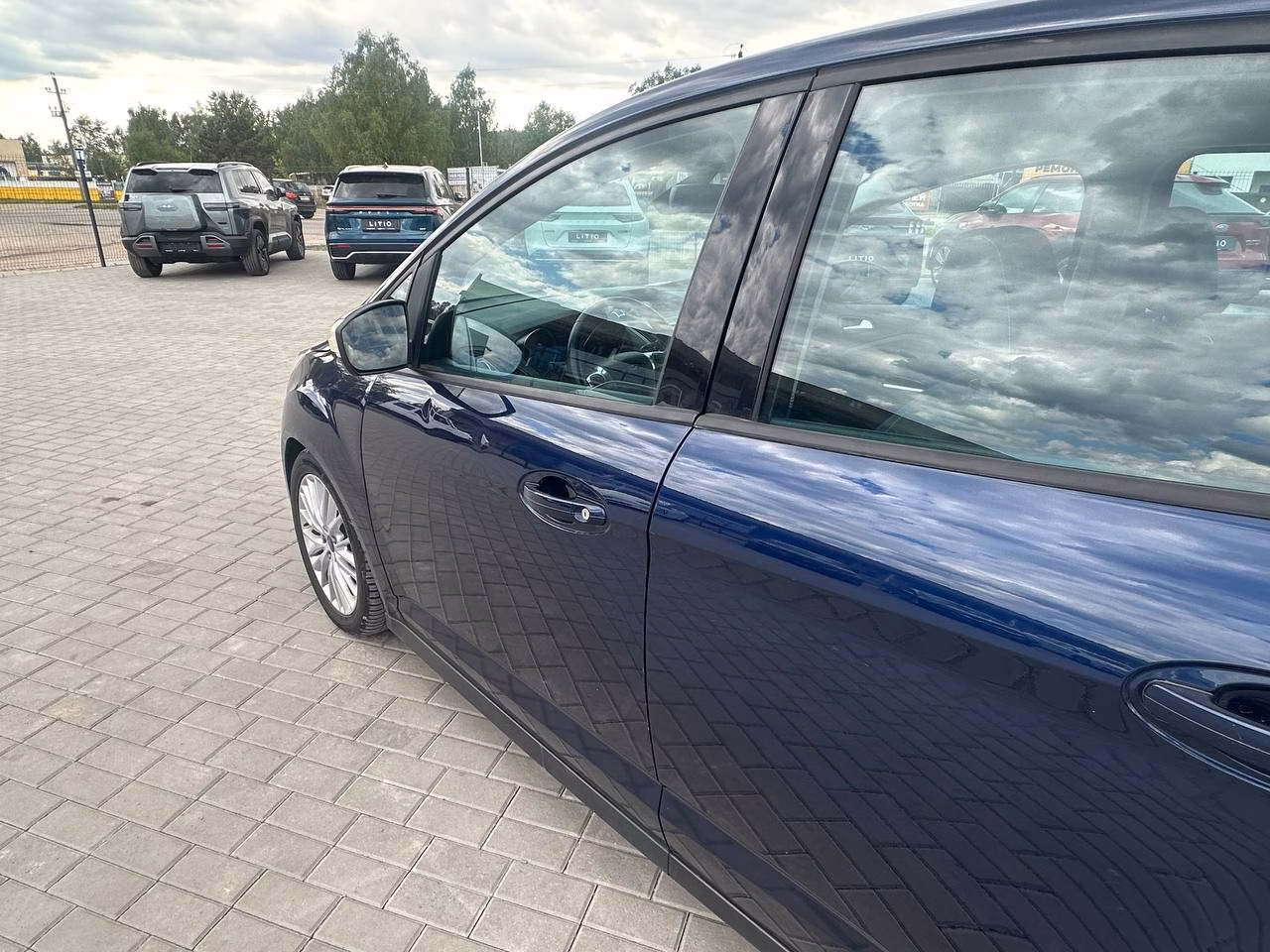 Ford C-MAX фото 4