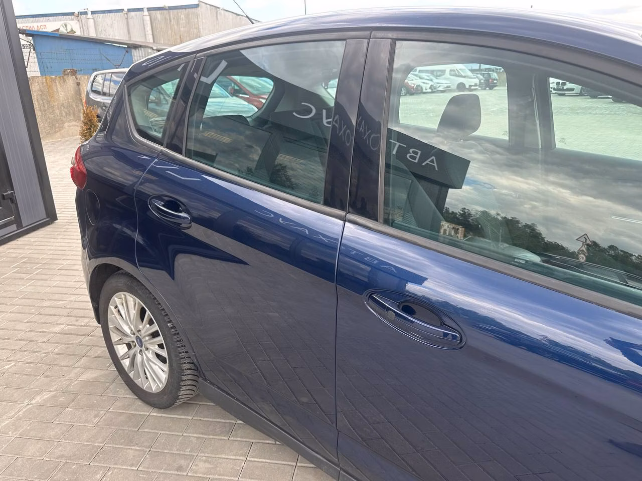 Ford C-MAX фото 9