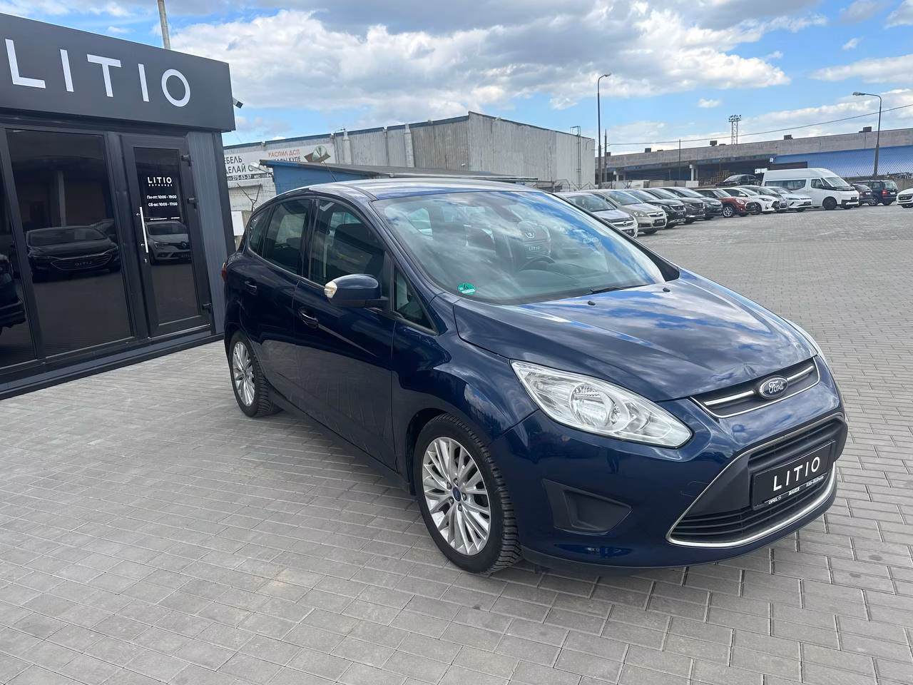 Ford C-MAX фото 11