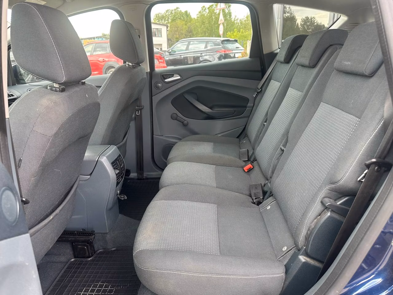 Ford C-MAX фото 17