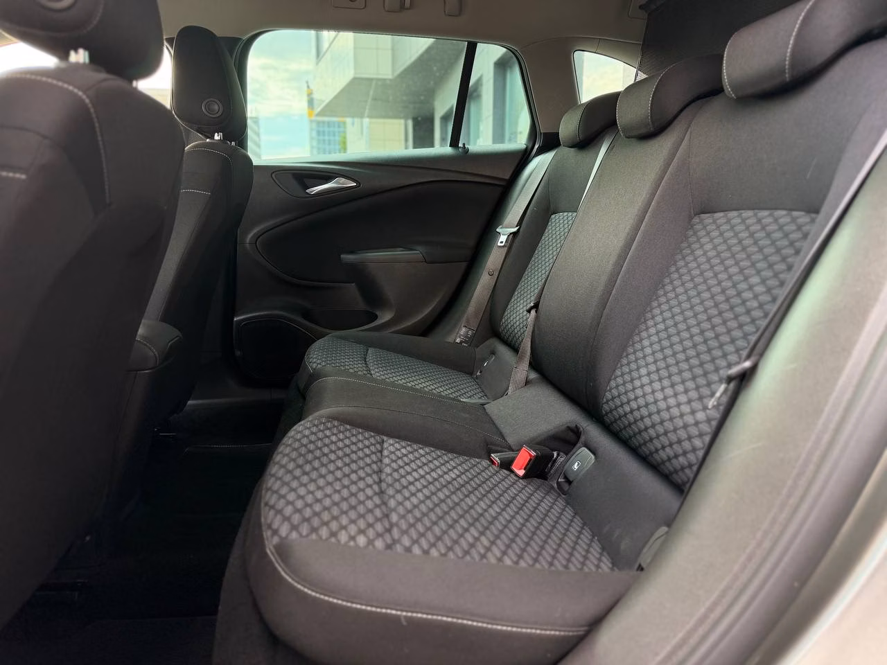 Opel Astra фото 16