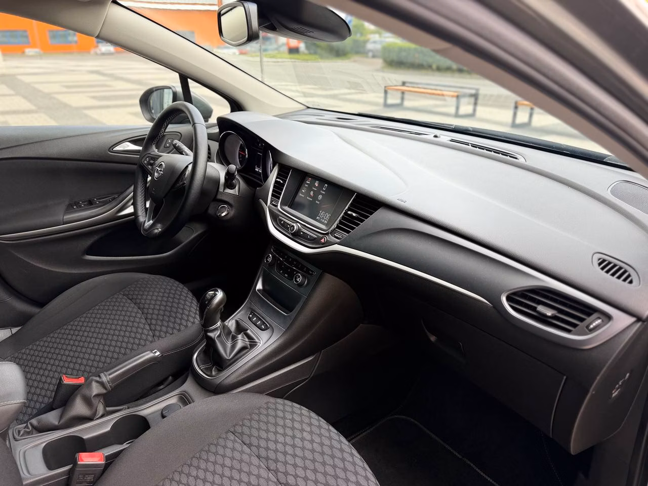Opel Astra фото 17
