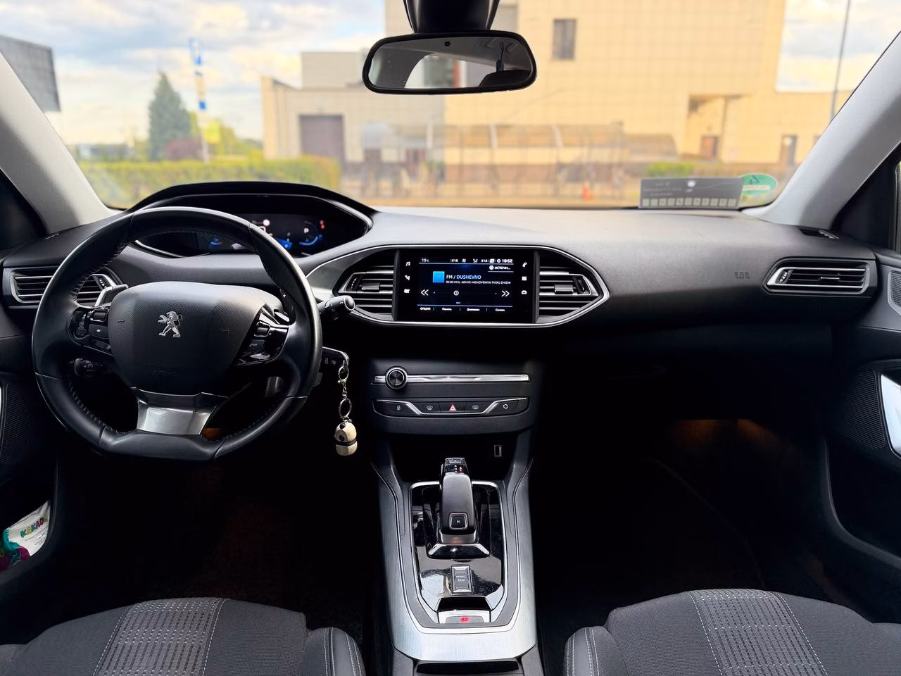 Peugeot 308 фото 14