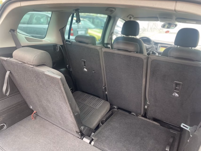 Opel Zafira фото 9